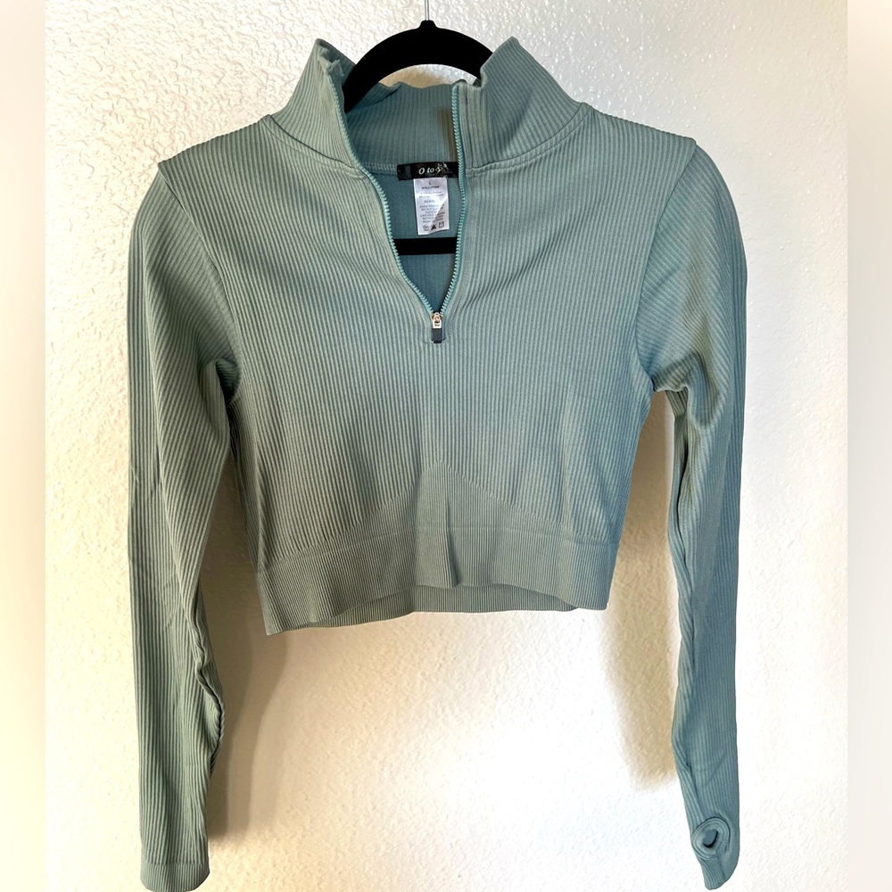 Workout half-zip top